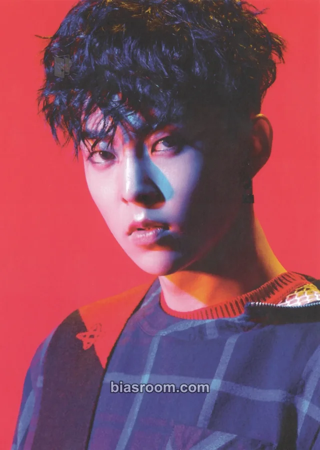 EXO - Xiumin - The War: The Power of Music Album coex smtown & store postcard postcard book merch inclusion