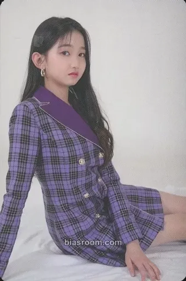 Minji Busters Paeonia K-pop photocard