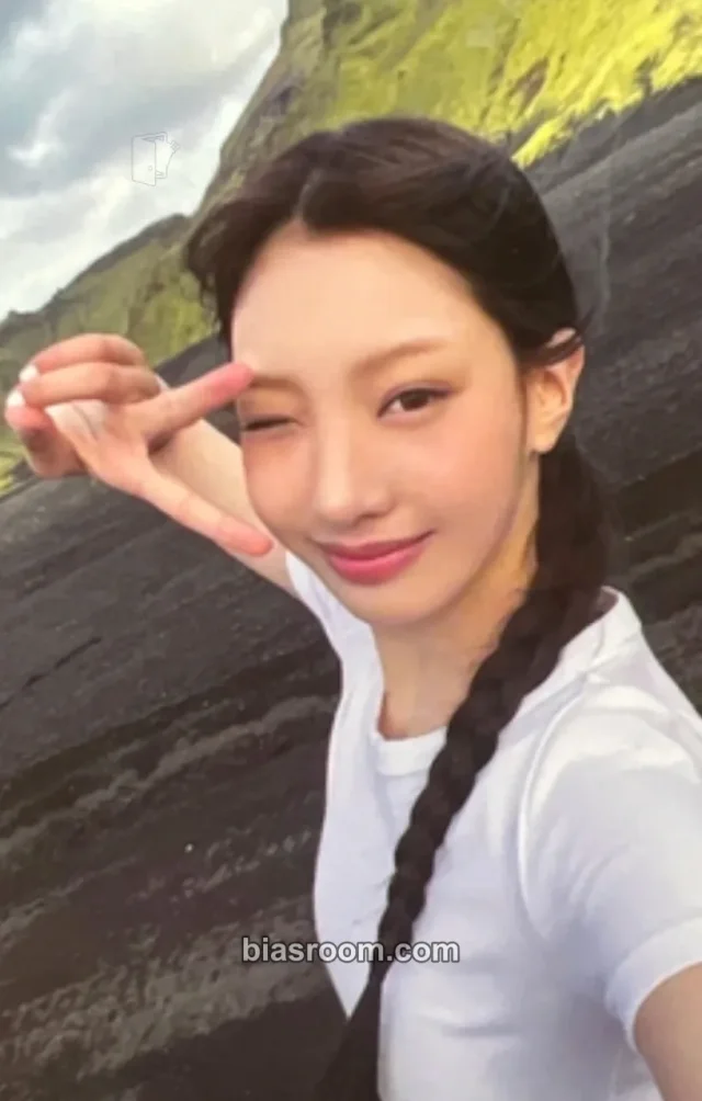 Seoyeon TUIDE TUNE & PLAY K-pop photocard