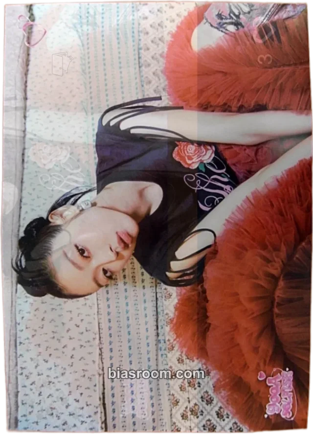 YooA OH MY GIRL SELFISH (YooA) K-pop photocard