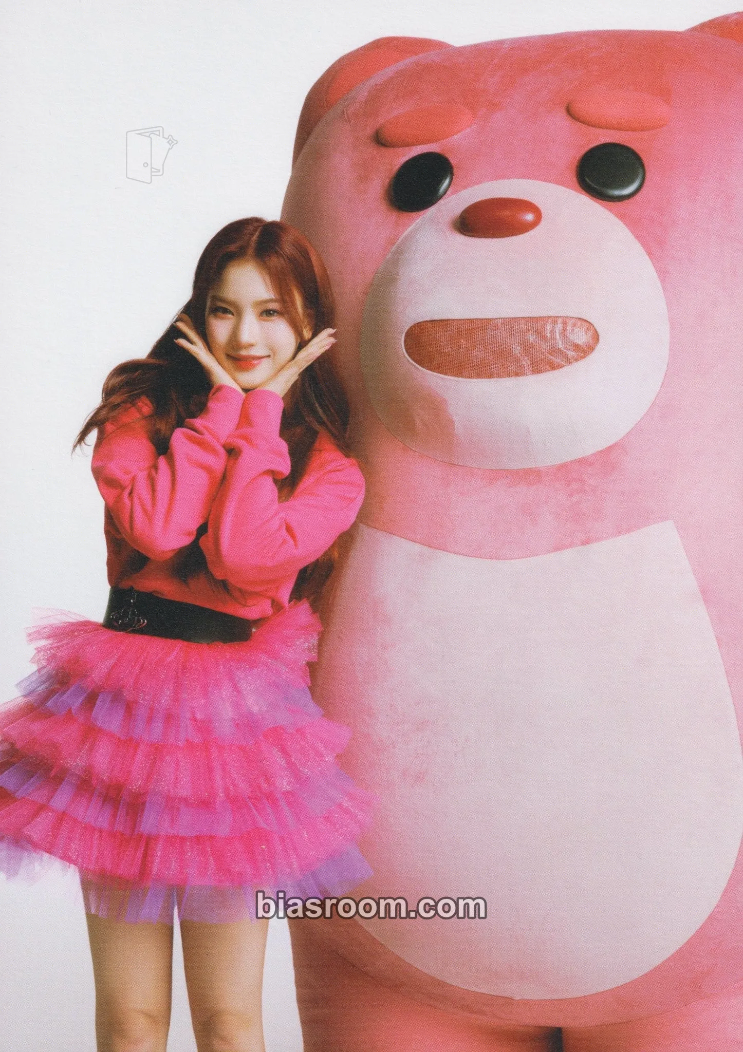 Isa BELLYGOM x STAYC Teddy Bear Pop-Up House Photocard - STAYC - STAYC K-pop photocard