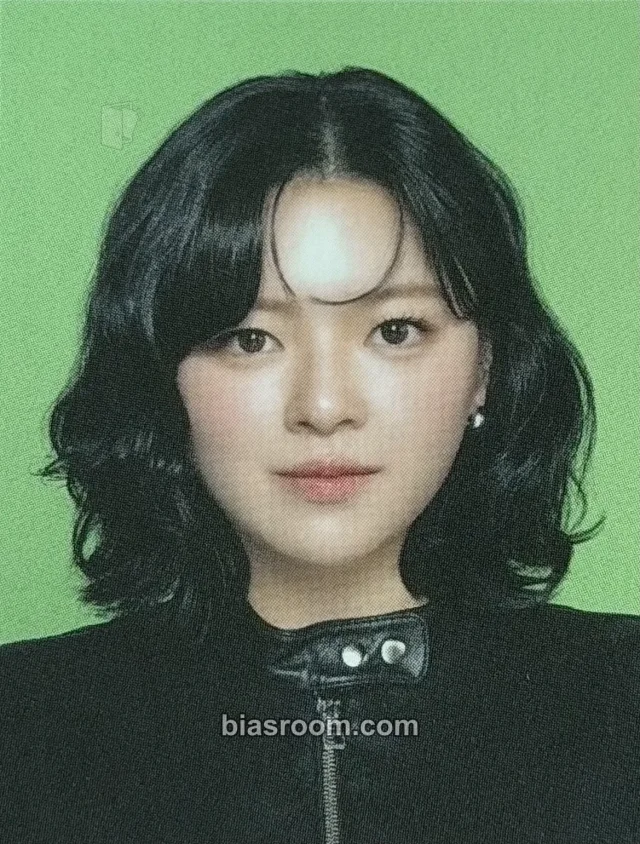 TWICE - Jeongyeon - TWICE 6th World Tour THIS IS FOR Event id photo merch inclusion japan