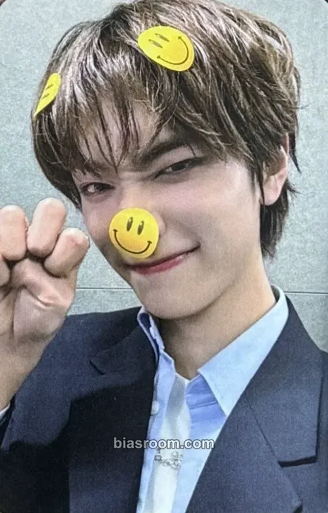 NEWBEAT - Yunhu - RAW AND RAD Album fansign musicart (music art)