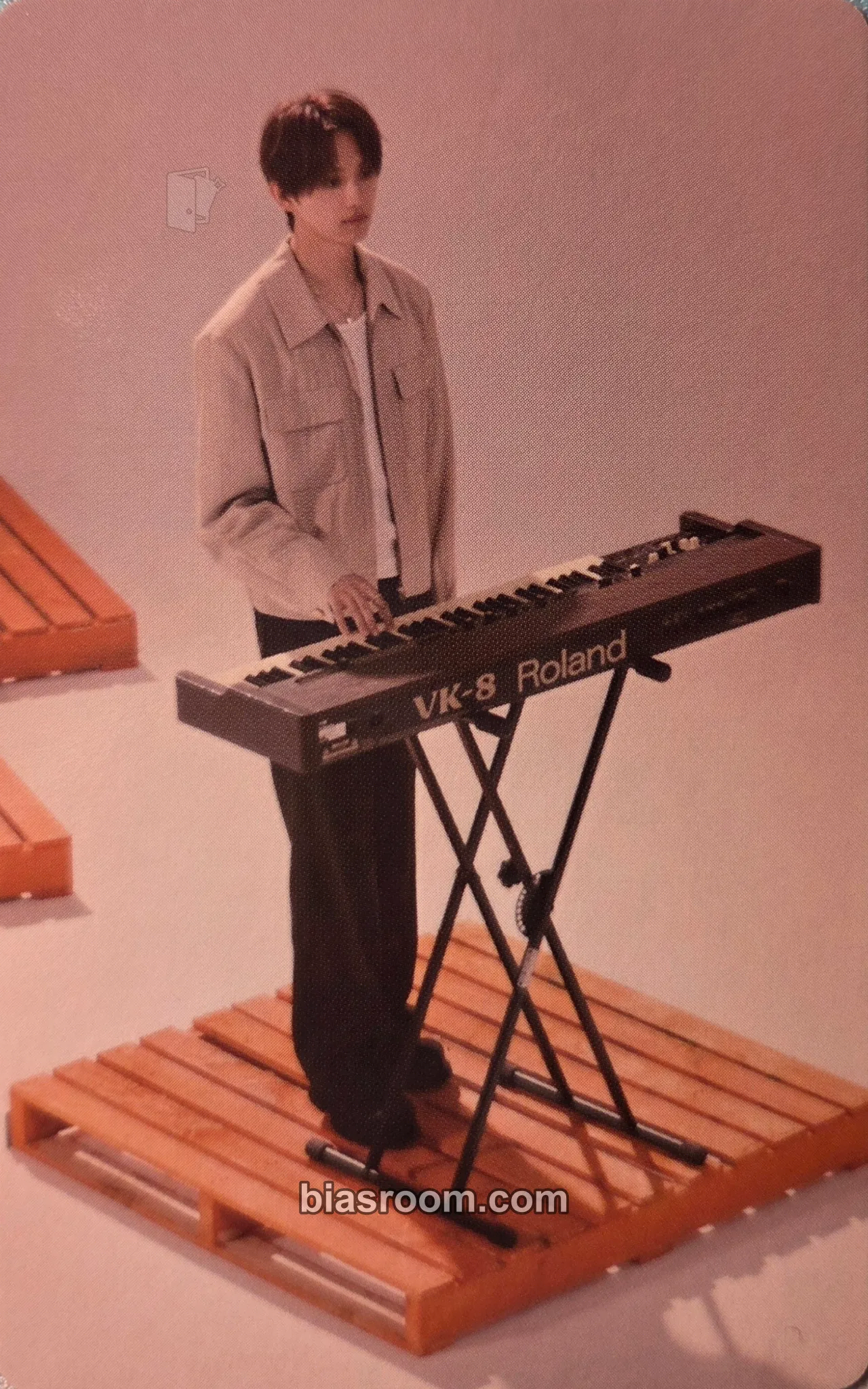Yoon Youngjun The Second Wave : MOMENTUM Photocard - hrtz.wav - hrtz.wav K-pop photocard