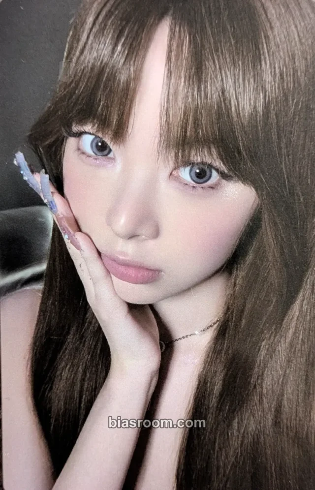 LE SSERAFIM - Hong Eunchae - Made My Night Album album photocard chemical night version
