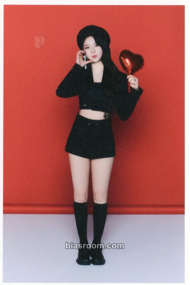 STAYC - Isa - STAY TUNED World Tour Event postcard item set