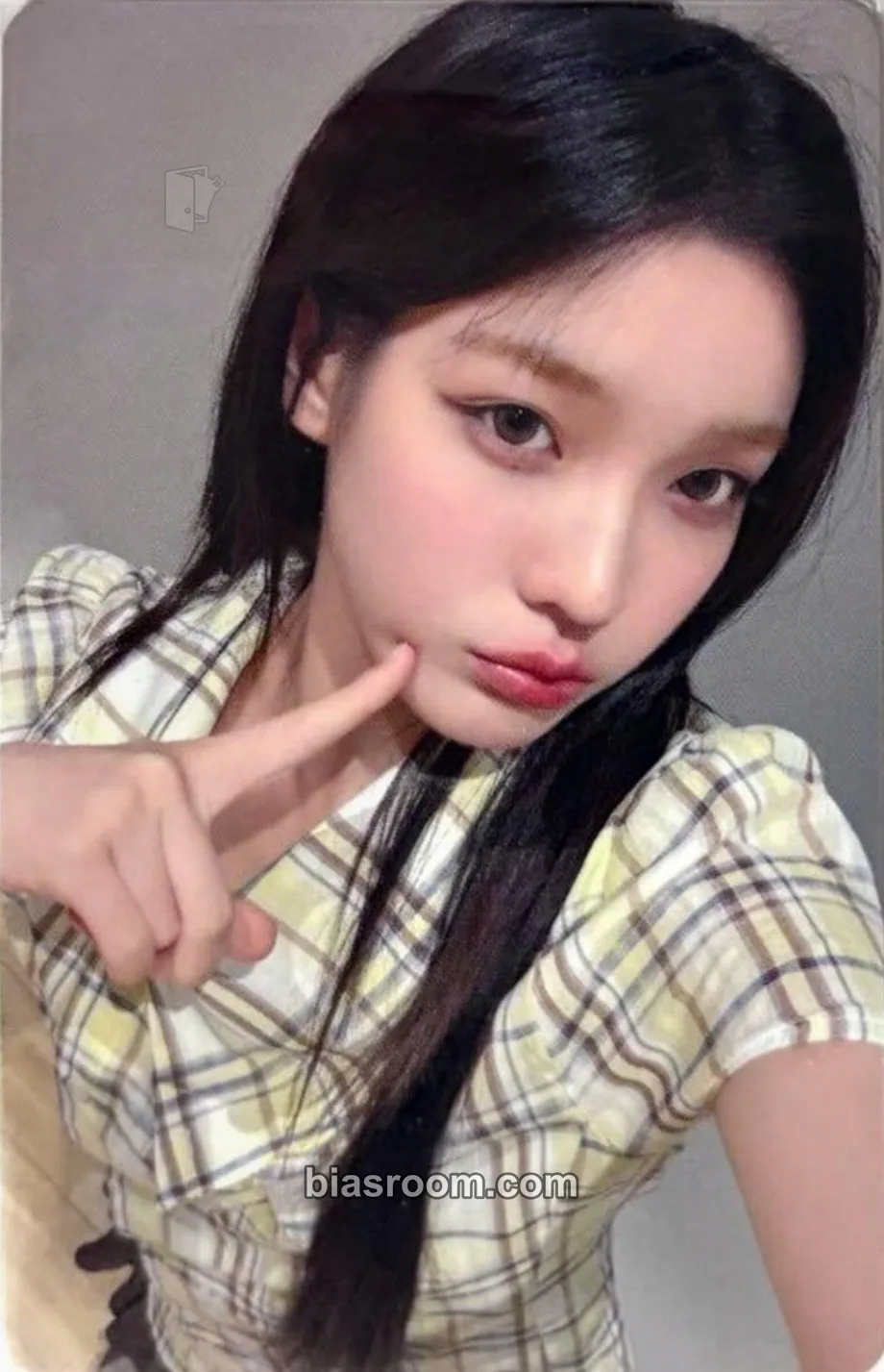 Iroha I Got Your Back Photocard - ILLIT - ILLIT K-pop photocard