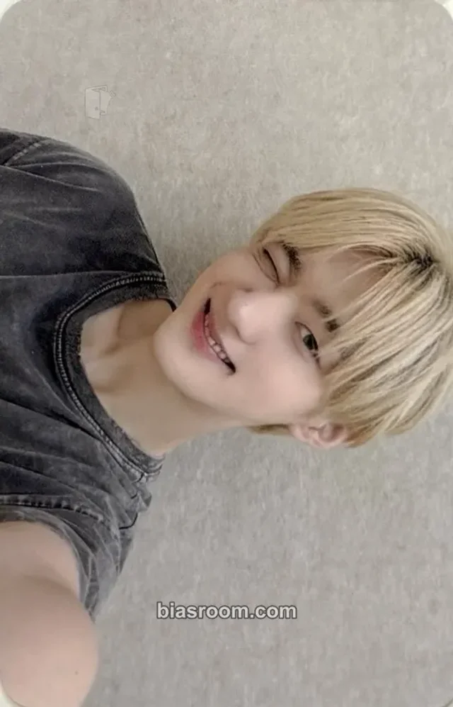 VERIVERY - Yongseung - CONFETTI Album everline photo event