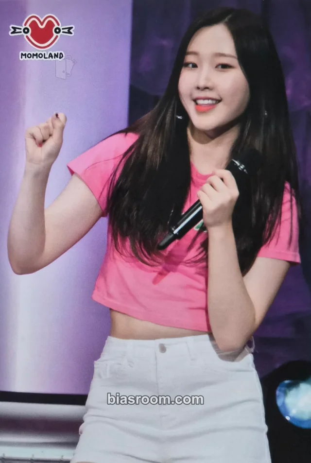 MOMOLAND - Nayun - MOMOLAND JAPAN 1st Fanmeeting Event postcard