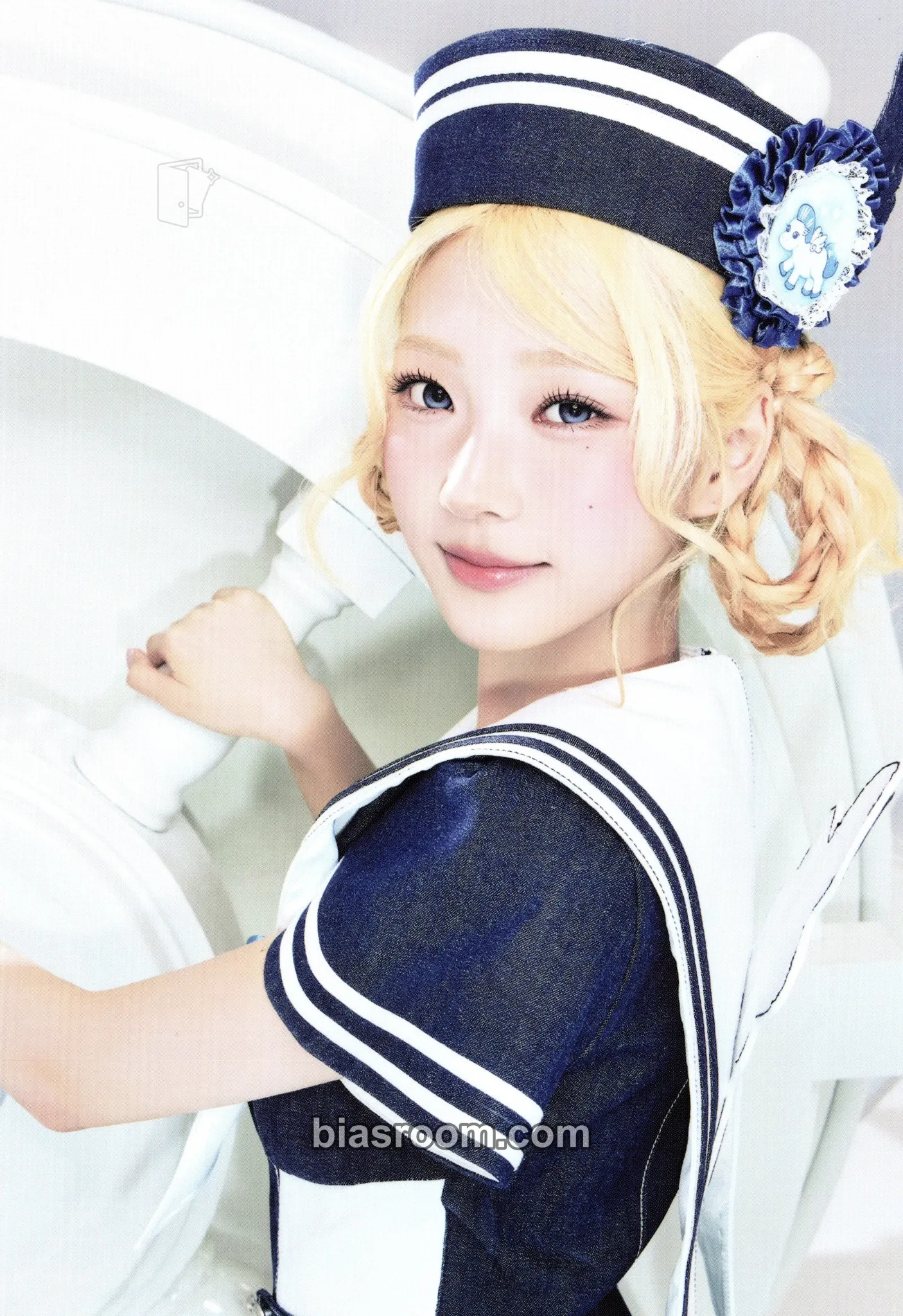 Stella ICONIC HEART トレカ - Hearts2Hearts | Bias Room