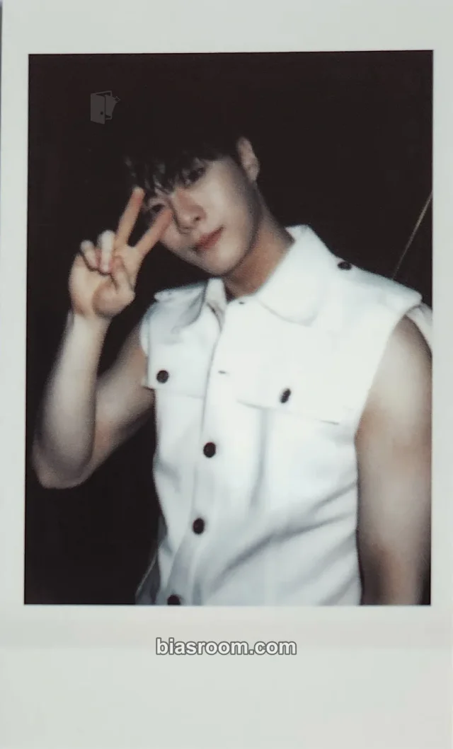 ASTRO - Moonbin - Drive to the Starry Road Album polaroid apple music lucky draw (LD)