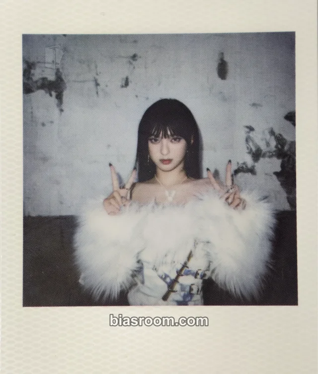 BABYMONSTER - Chiquita - DRIP Album merch photocard mood lamp polaroid