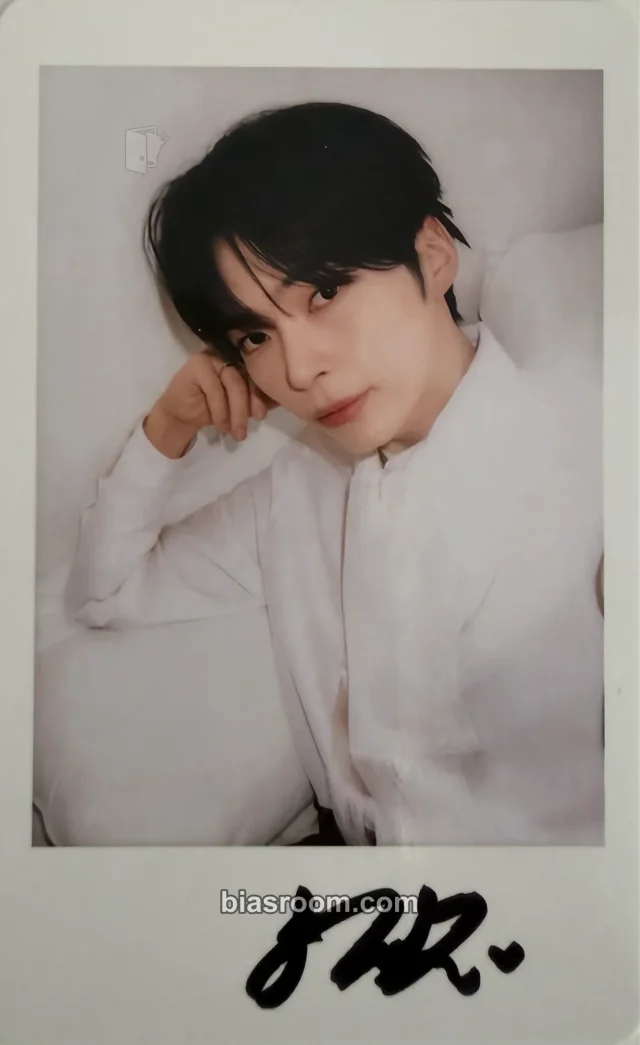 ZEROBASEONE - Hanbin - KNIGHT Magazine June 2026 Other magazine inclusion knight magazine polaroid printed signature