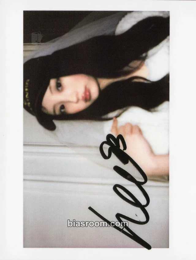 ILLIT - Wonhee - MAMIHLAPINATAPAI Album polaroid printed signature round 3 winner benefit withfans / yizhiyu (yzy)