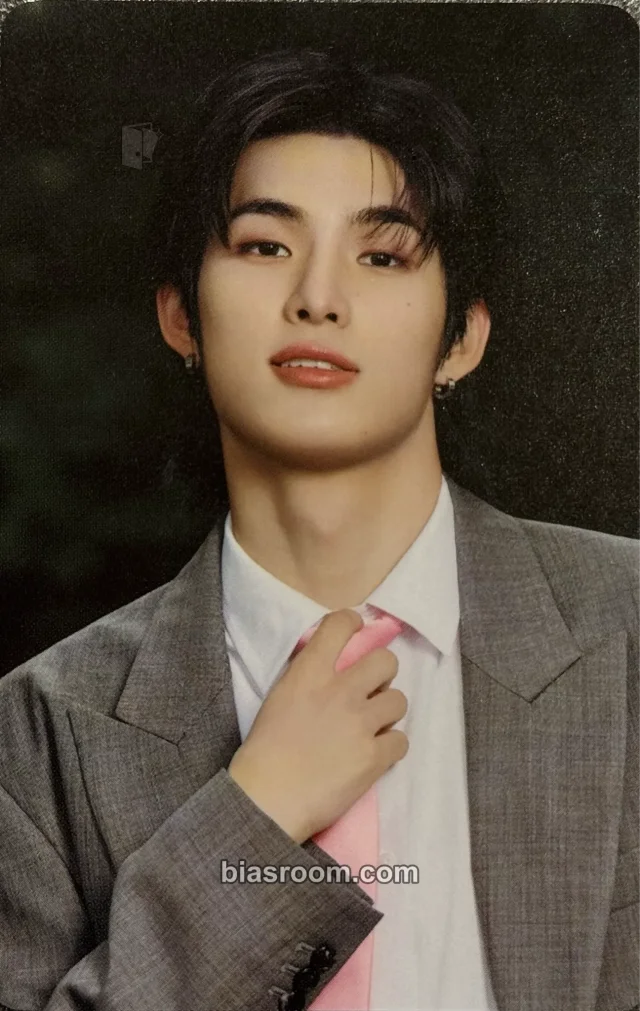 82Major - Yechan - 82 Office: Vacation Fan Concert Event merch inclusion merch photocard