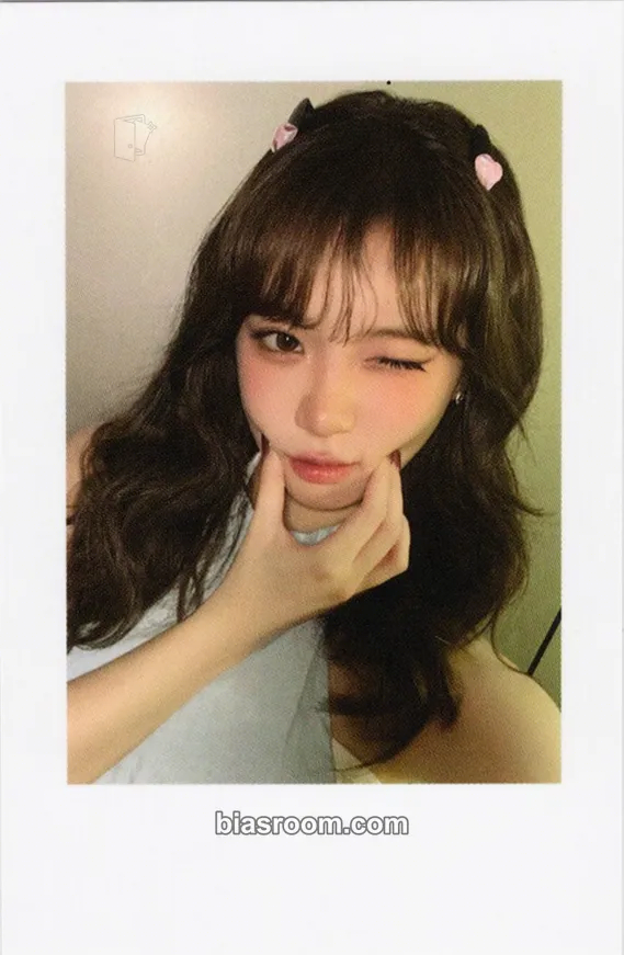 Kim Chaewon Made My Night Photocard - LE SSERAFIM - LE SSERAFIM K-pop photocard