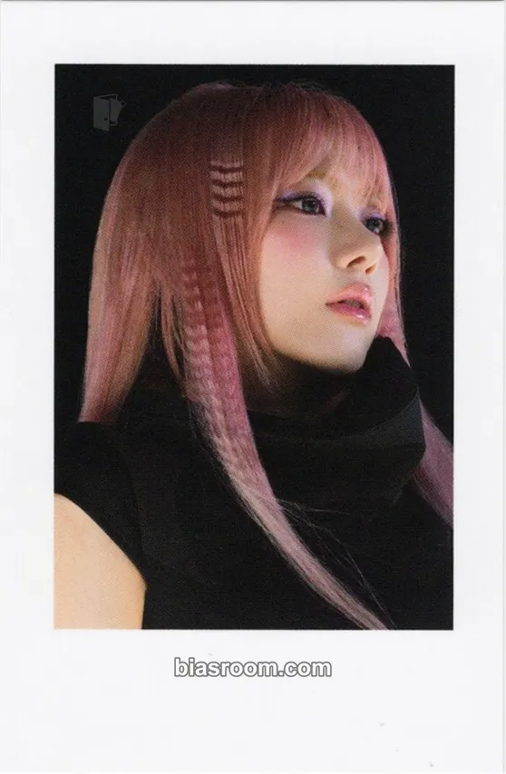 Sakura Made My Night Photocard - LE SSERAFIM - LE SSERAFIM K-pop photocard