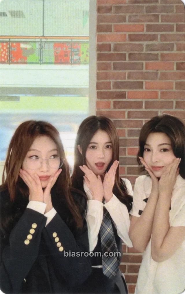 R.E.D - Ivy & Xiu & Jinny - [IN] Album showcase