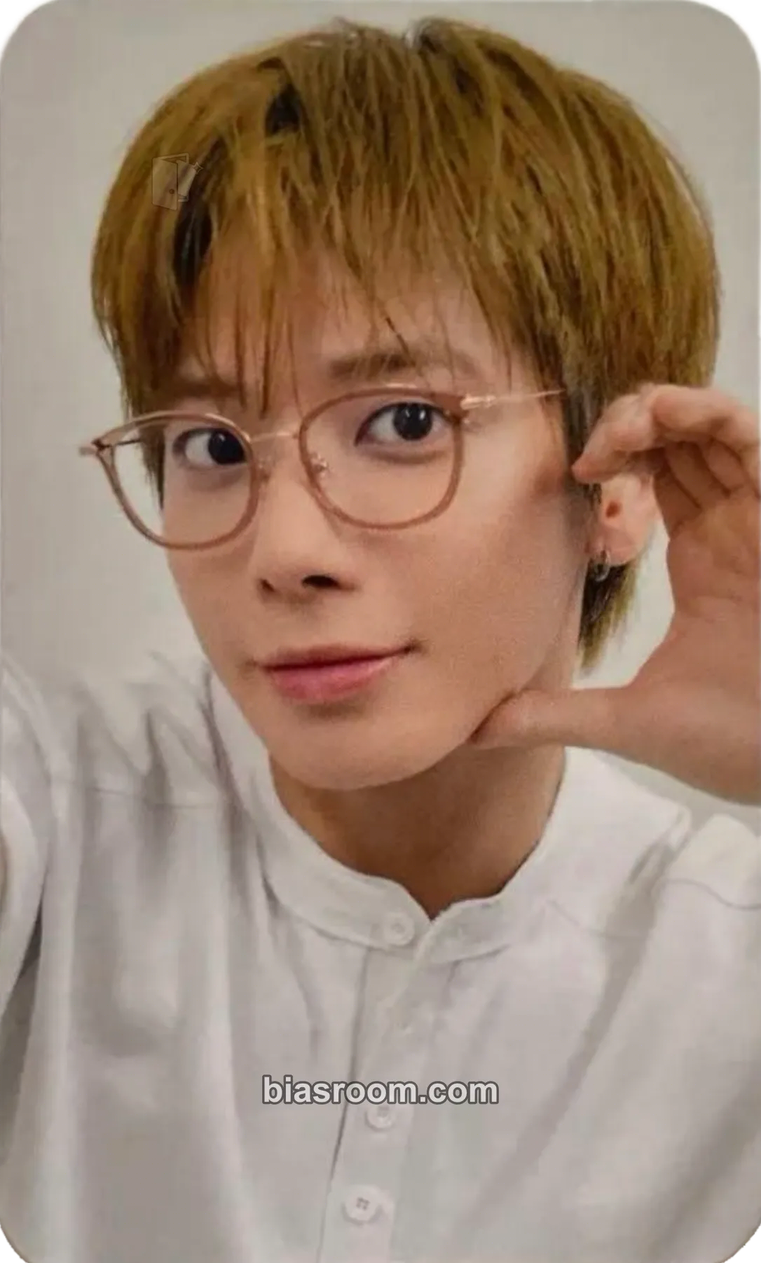 Taehyun Megane Ichiba CRAPT Eyeglass Frames Photocard - TOMORROW X TOGETHER - TOMORROW X TOGETHER K-pop photocard