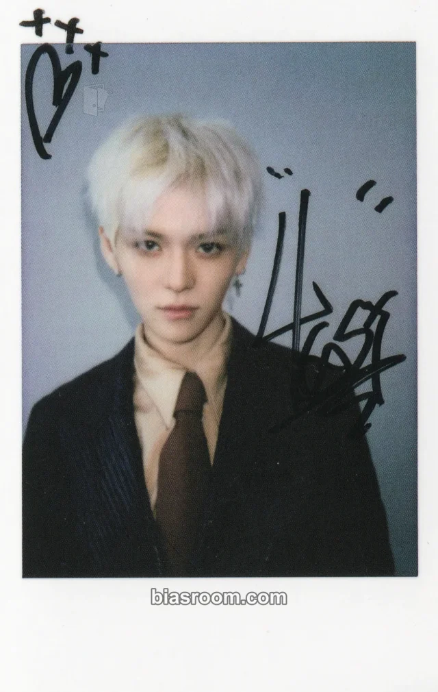 TREASURE - Yoshi - Madame Figaro Mode China Other madame figaro magazine china magazine photocard pob (pre-order benefit)