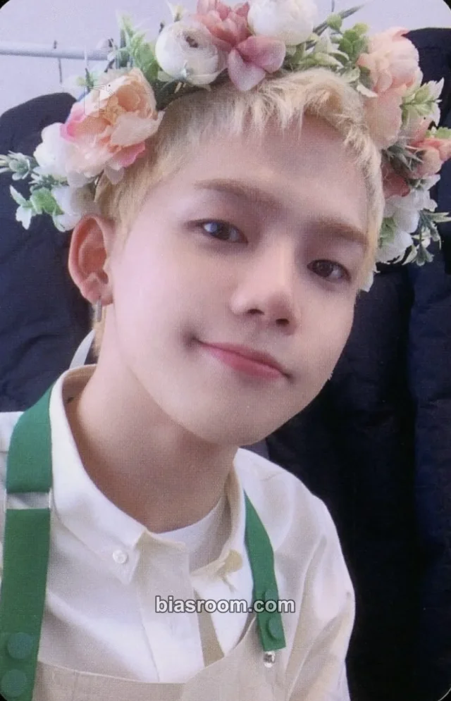 TREASURE - Choi Hyunsuk - Blooming Treasure Other merch photocard toploader kit