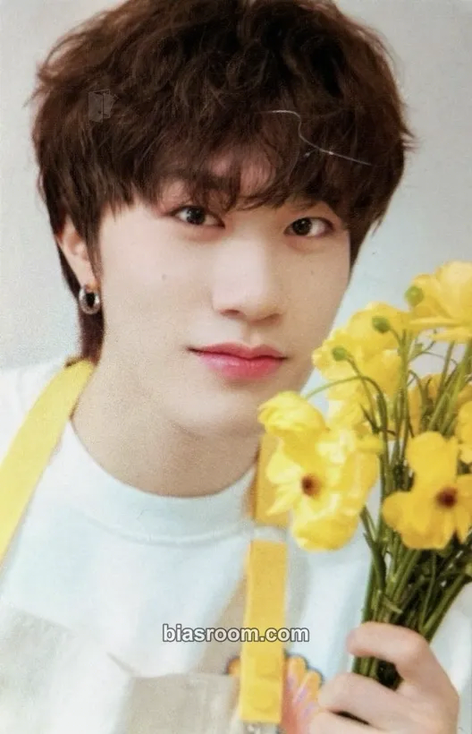 Bang Yedam Blooming Treasure Photocard - TREASURE - TREASURE K-pop photocard