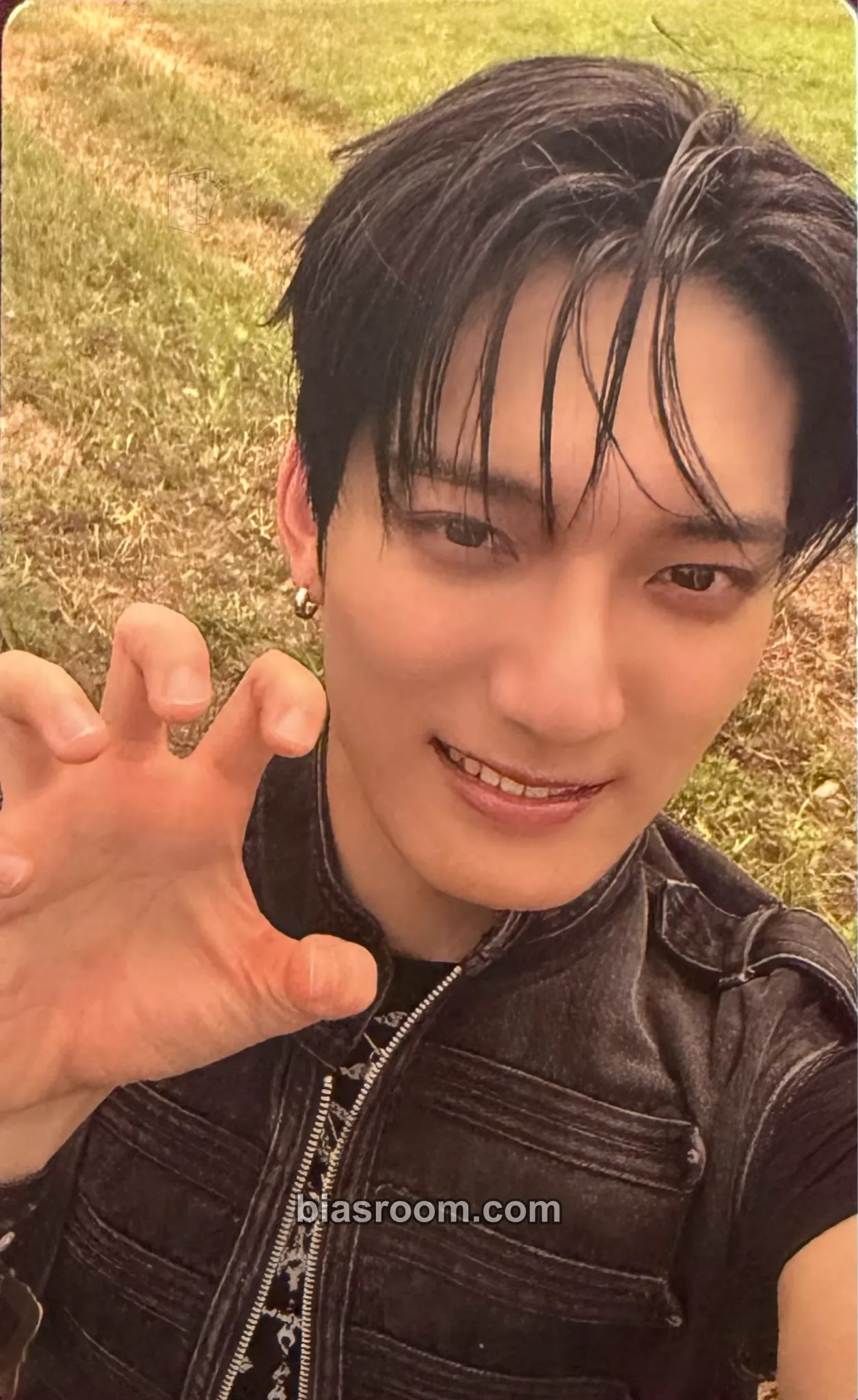Dane The Second Wave : MOMENTUM Photocard - hrtz.wav - hrtz.wav K-pop photocard