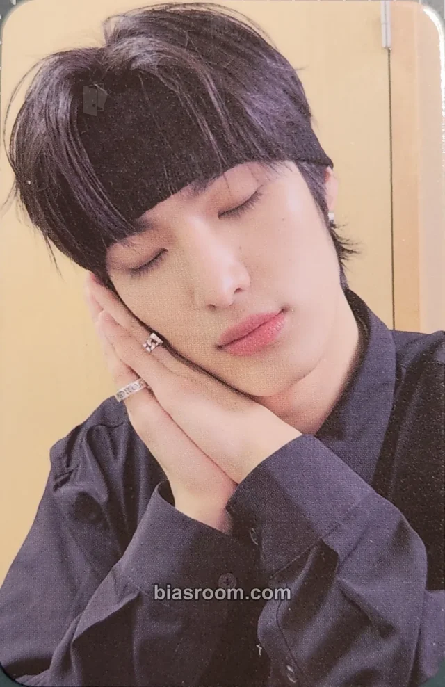 82Major - Yechan - FEELM Album whosfan video call/fancall photo event round 2
