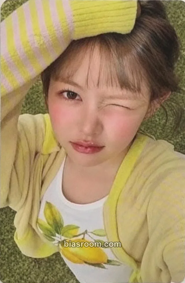 Hearts2Hearts - Ye-on - Lemon Tang Album bag merch photocard