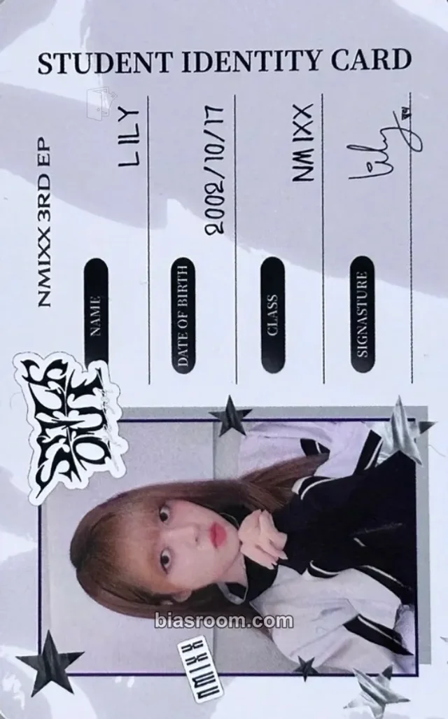 NMIXX - Lily - Fe3O4: STICK OUT Album withfans / yizhiyu (yzy) video call/fancall set benefit id card