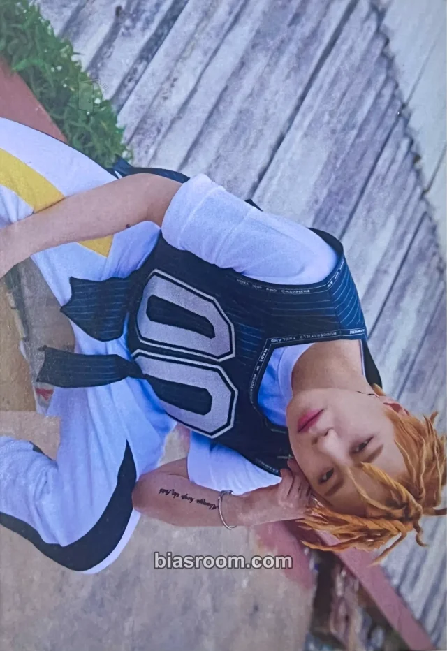 UNB - Euijin - UNB JAPAN 1st CONCERT Event merch photocard tour exclusive trading card
