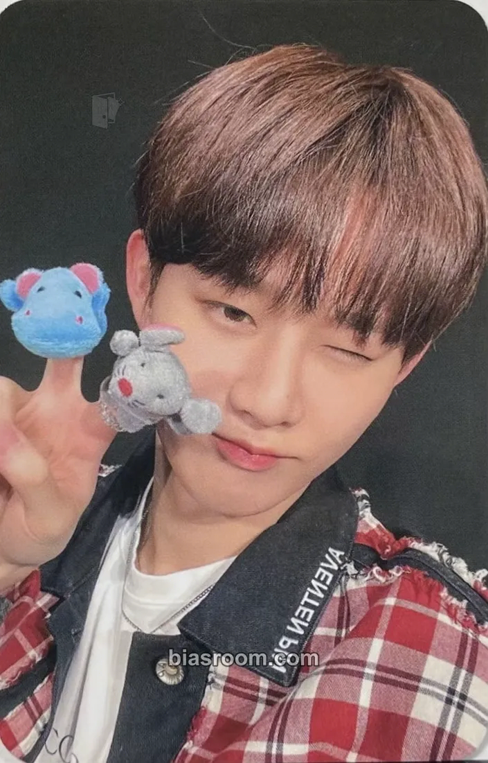 Ji Yunseo Target: ME Photocard - EVNNE - EVNNE K-pop photocard