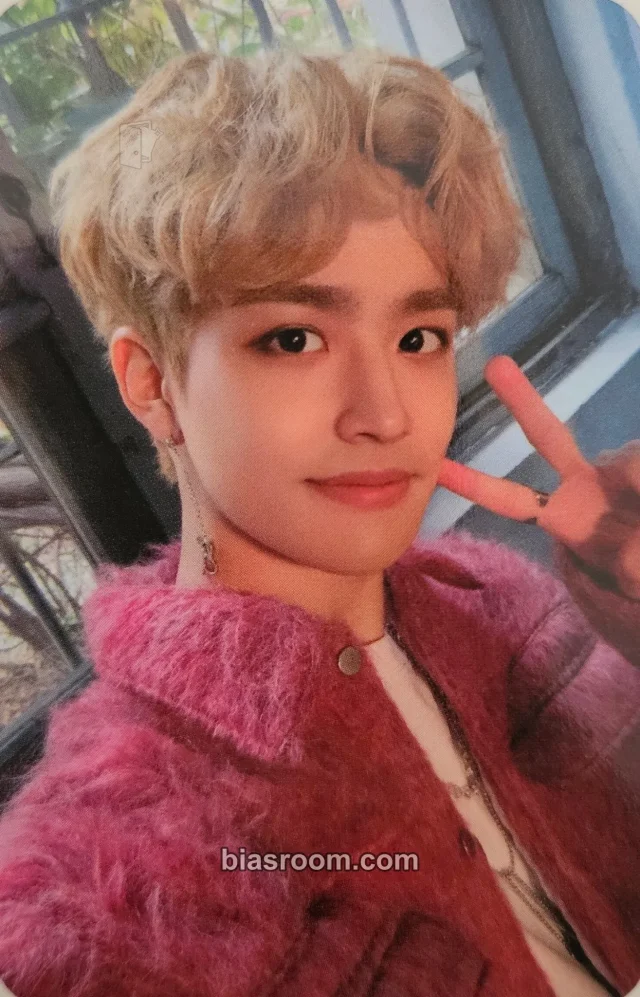 MCND - BIC - MCND AGE Album album photocard