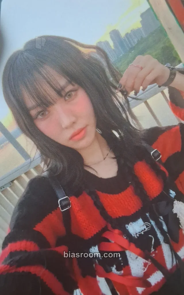 Yuju - Yuju - Dalala Album cafe event