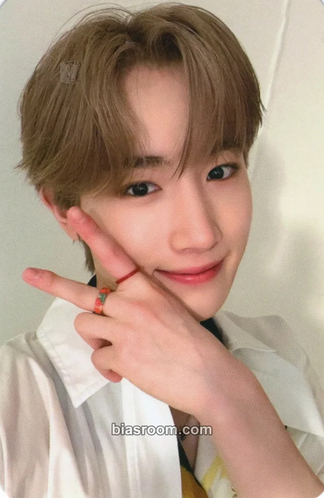 Tempest - Hyuk - SHINING UP Album lucky draw (LD) apple music