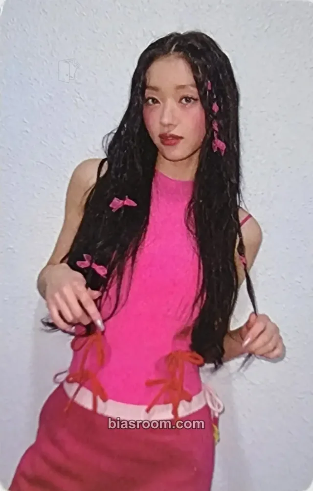 OH MY GIRL - YooA - SELFISH Album lucky draw (LD) jump up