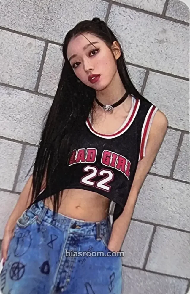 OH MY GIRL - YooA - SELFISH Album lucky draw (LD) jump up