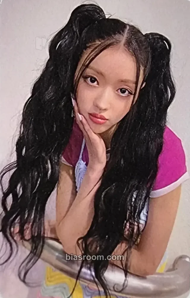 OH MY GIRL - YooA - SELFISH Album lucky draw (LD) jump up