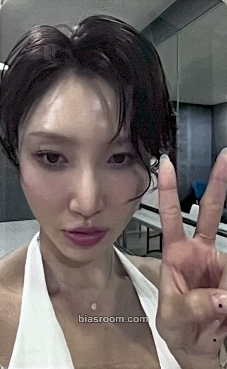 Hwasa 4WARD World Tour Photocard - MAMAMOO - MAMAMOO K-pop photocard
