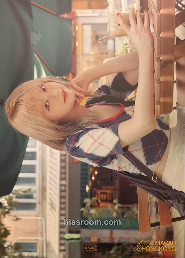 NMIXX - Lily - MIXXPEDIA : PICK MACAU & HONGKONG Other item set photobook inclusion mini poster