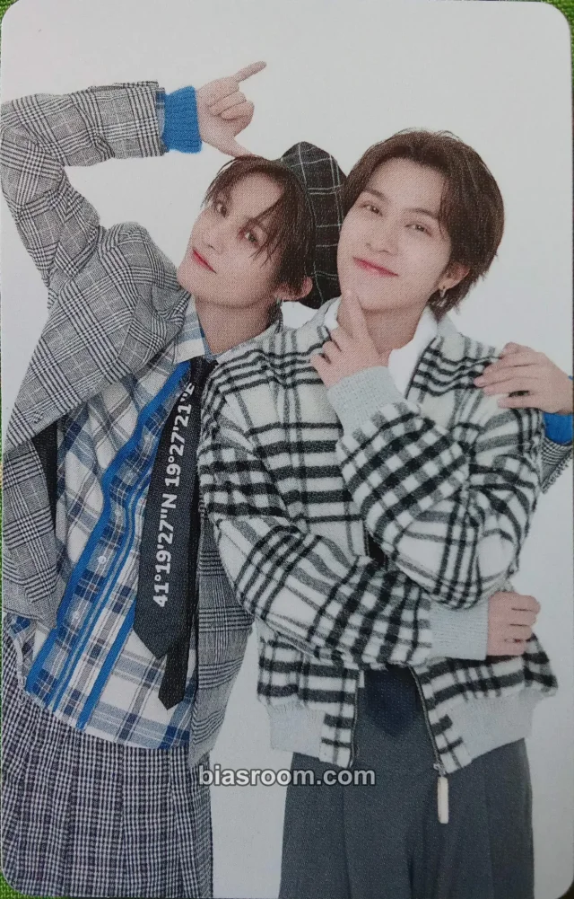 WayV - Hendery & Yangyang - WayV LAND Event trading card