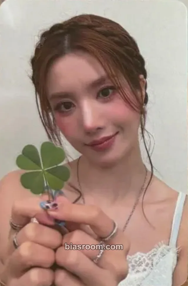 Kwon Eunbi - Kwon Eunbi - DEJAVU Album minirecord video call/fancall