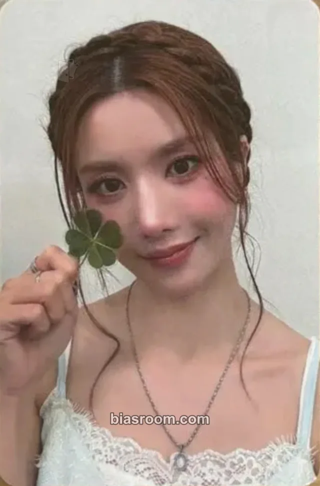 Kwon Eunbi - Kwon Eunbi - DEJAVU Album minirecord video call/fancall