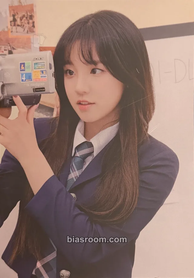 i-dle - Yuqi - 2nd Neverland Membership Other kit inclusion postcard item set