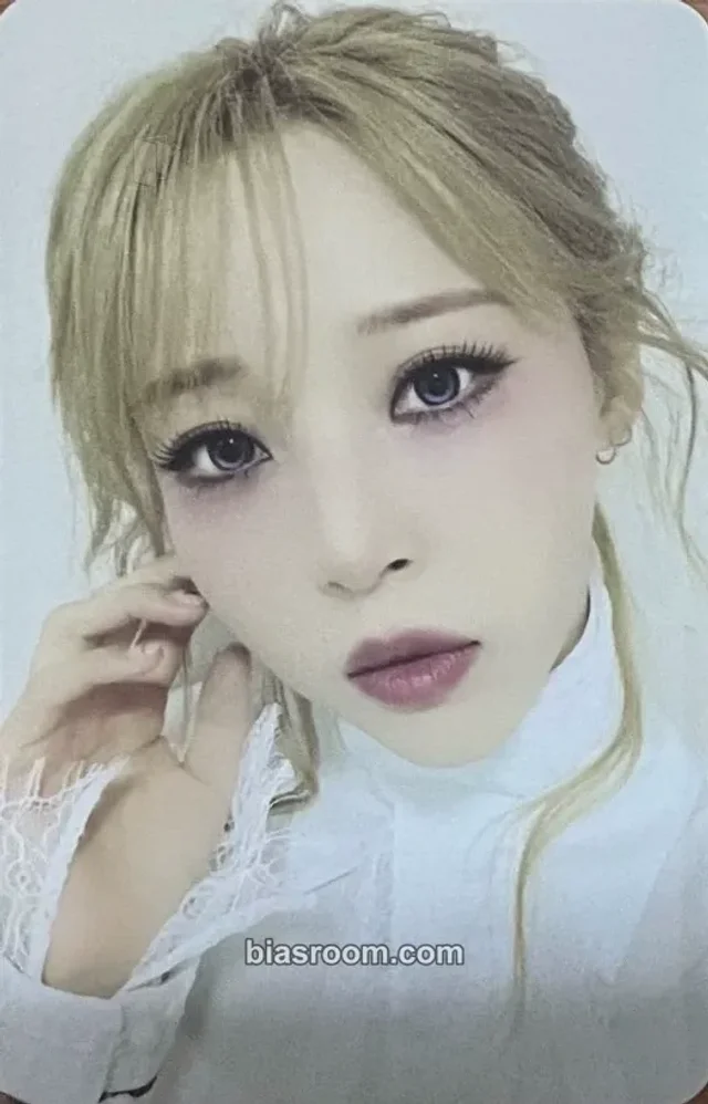 MAMAMOO - Moonbyul - 4WARD World Tour Event merch photocard purchase benefit shanghai
