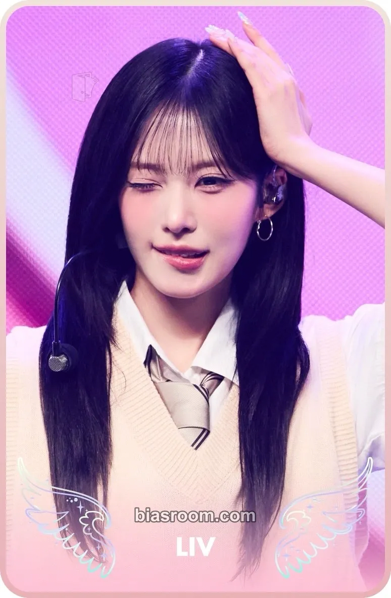 Liv HIGHER x RESCENE SPECIAL TIMEPIECES Photocard - RESCENE - RESCENE K-pop photocard