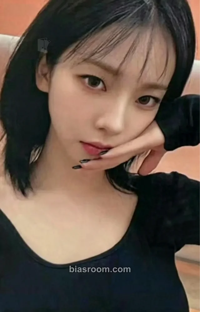 aespa - Karina - My World Album video call/fancall withfans / yizhiyu (yzy) round 2