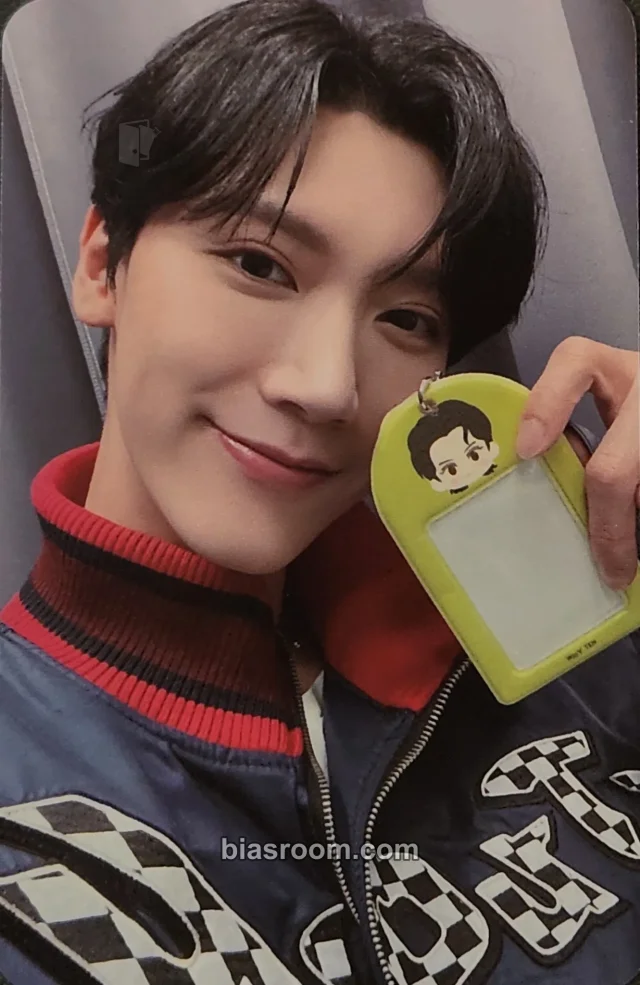 NCT - Ten - Ever SMTown Event merch photocard lanyard photocard holder round 1