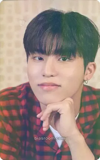 Park Jeongwoo 2022 Welcoming Collection Photocard - TREASURE - TREASURE K-pop photocard