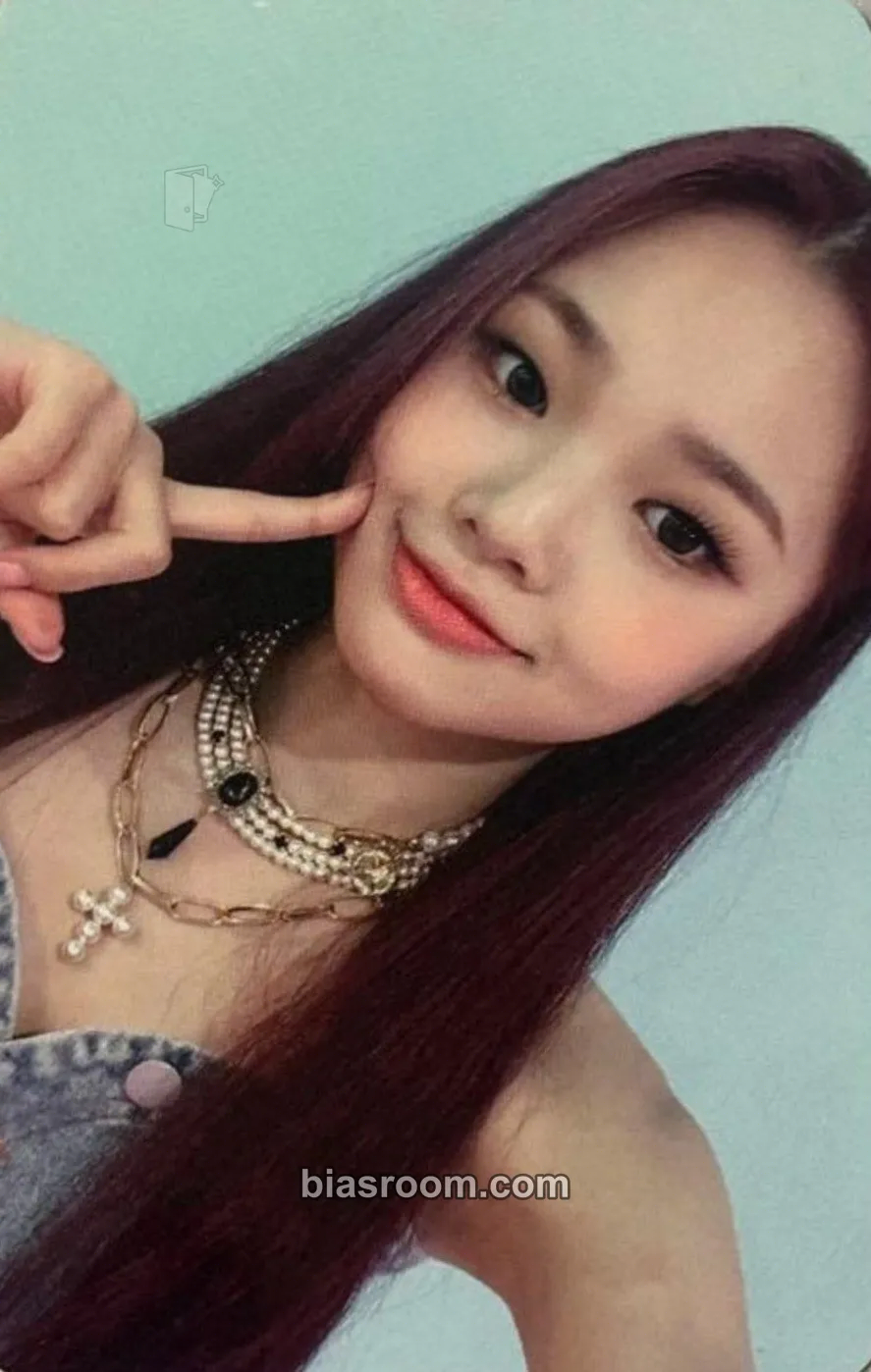 Boeun LIVES ACROSS Photocard - CLASSy - CLASSy K-pop photocard
